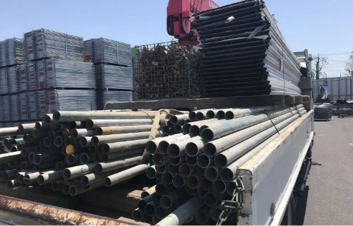 資材の引き上げ